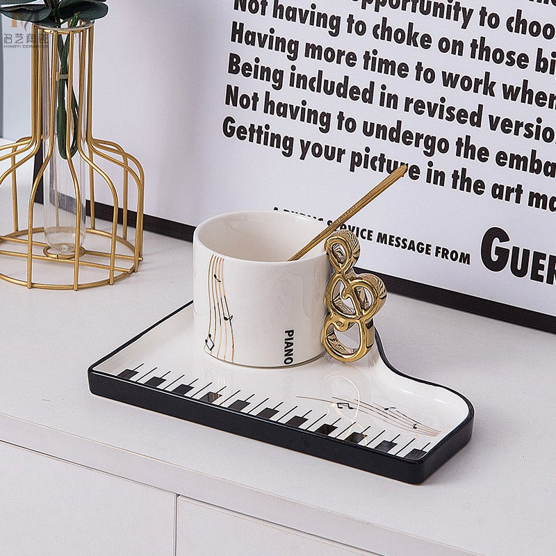 music/piano mug set