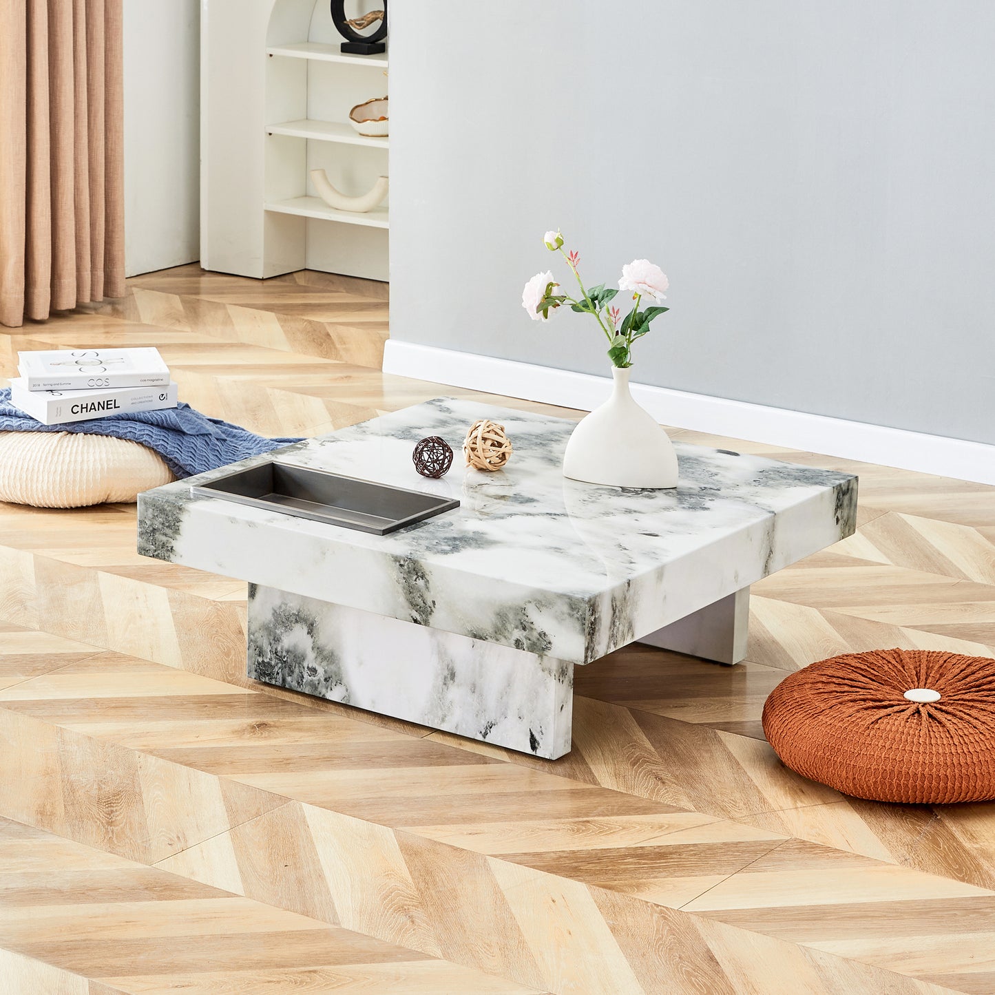 marble coffee table, white/black pattern