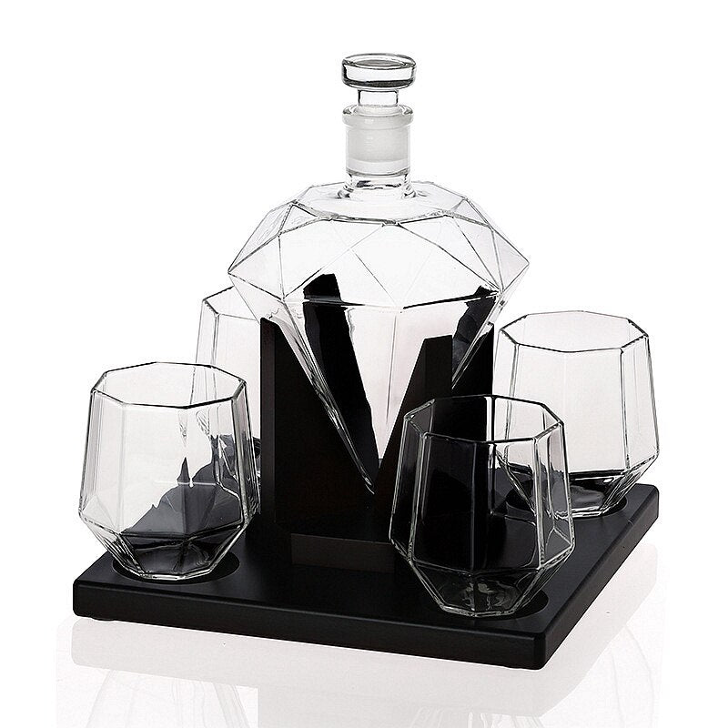 diamond drinking vessel with 4 cups – luxury whiskey & wine set