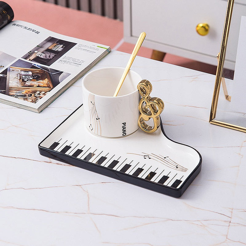 music/piano mug set