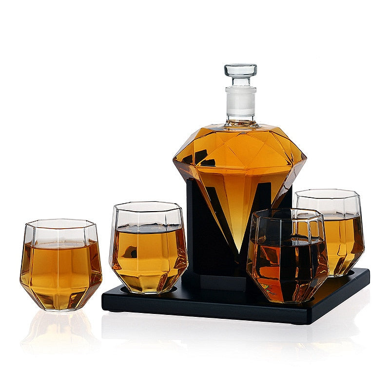 diamond drinking vessel with 4 cups – luxury whiskey & wine set