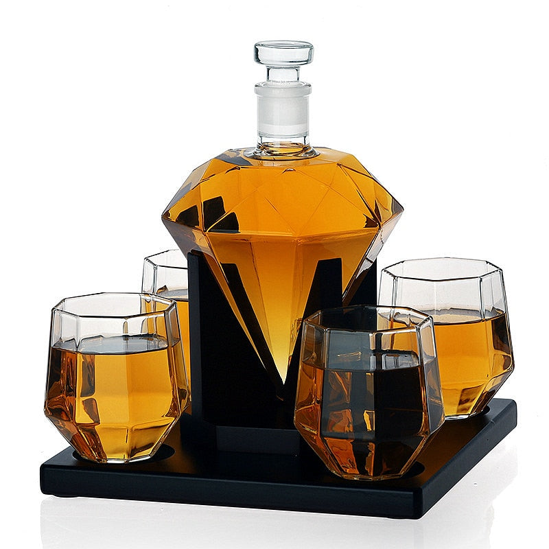 diamond drinking vessel with 4 cups – luxury whiskey & wine set