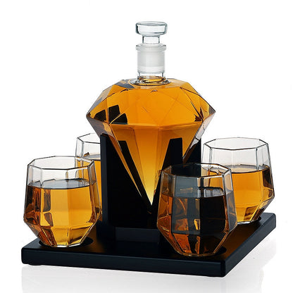 Diamond Drinking Vessel with 4 Cups – Luxury Whiskey & Wine Set