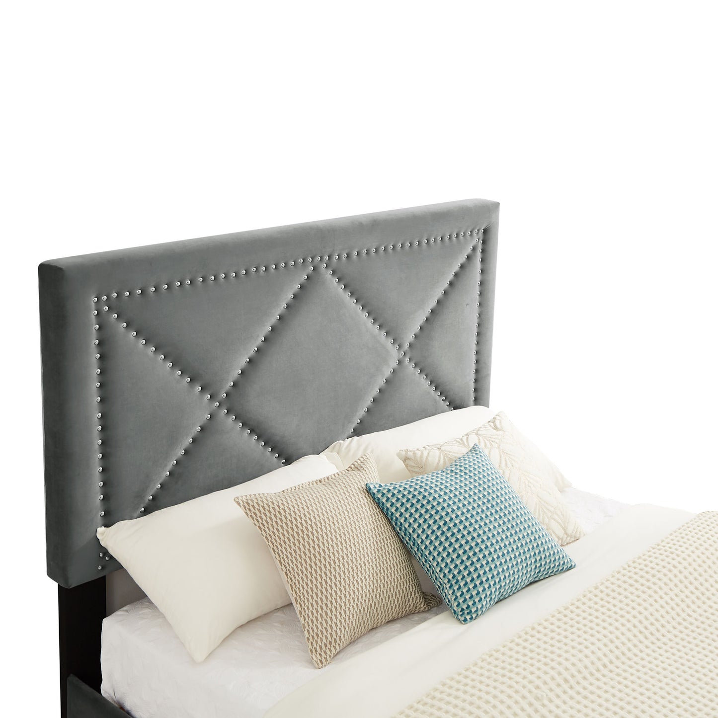 b109 queen bed with two nightstands, + metal legs with electroplate