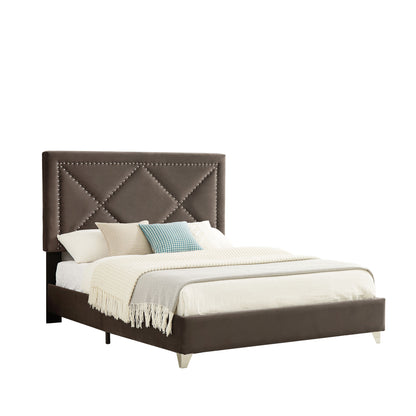 Beautiful brass studs adorn the headboard, strong wooden slats + metal legs with Electroplate