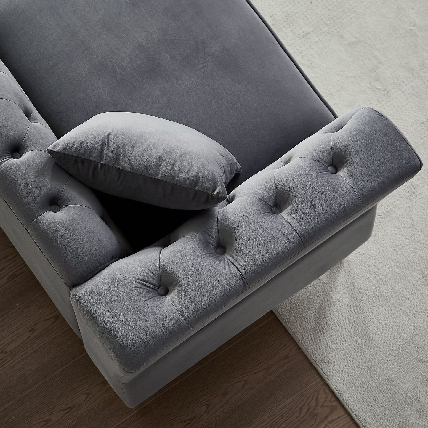 3-seater + 3-seater combination sofa tufted with 4 pillows