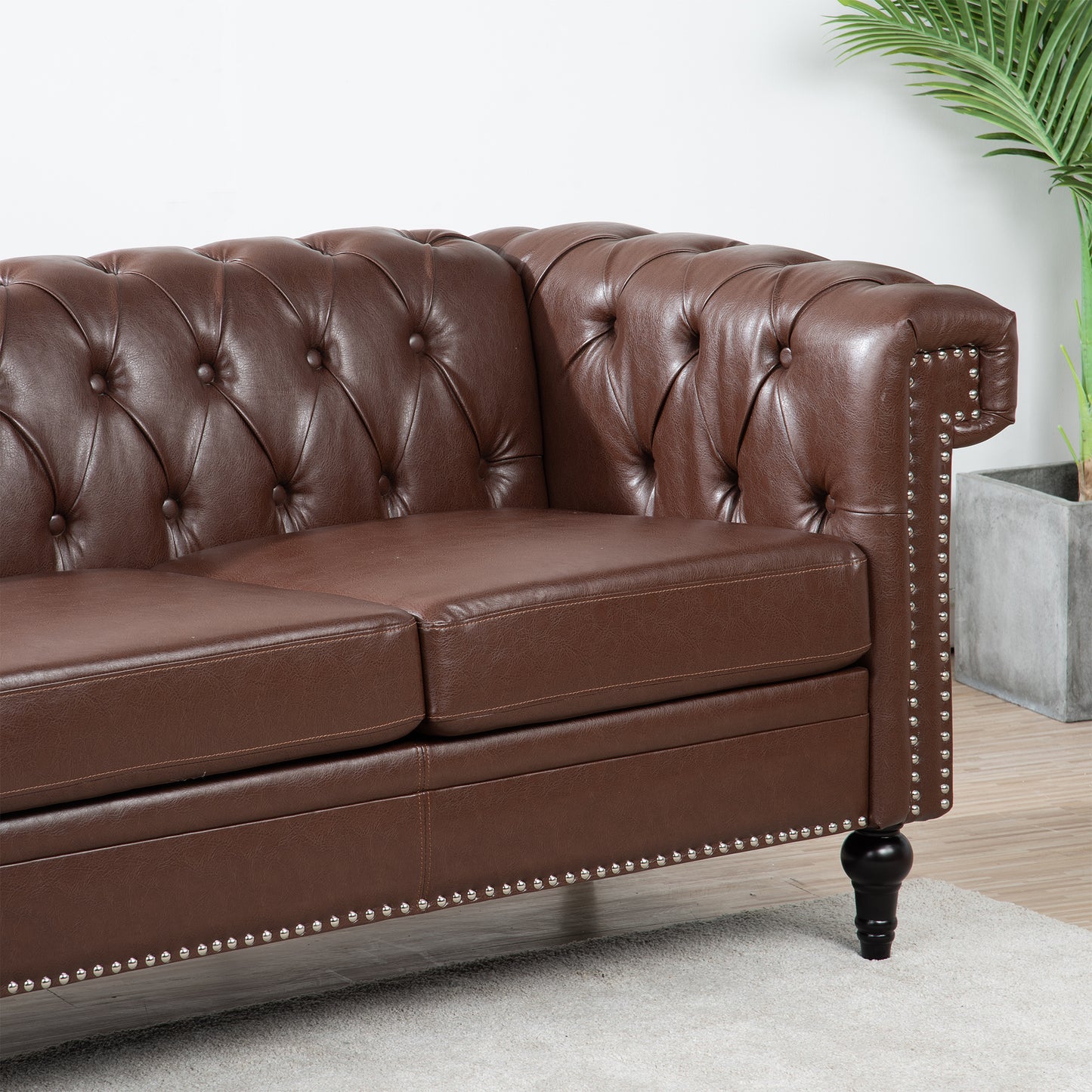 traditional chesterfield square arm sofa